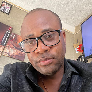 Meet your Posher, Rolando